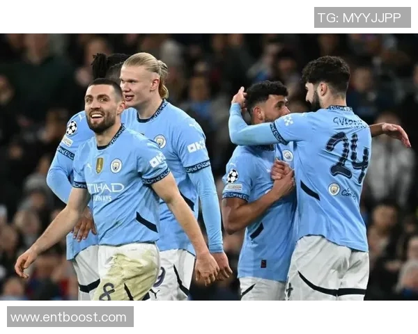 英超焦点战：利物浦迎战曼联，豪门对决即将打响！